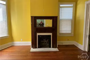 1723 Whitaker St, Savannah, GA 31401 - Photo 3