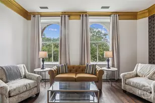 2 E Perry Ln, Savannah, GA 31401 - Photo 25