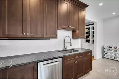 112 W Taylor Street, Savannah, GA 31401 - Photo 25