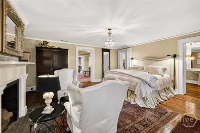 203 W Charlton Street, Savannah, GA 31401 - Photo 33