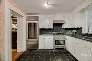 203 W Charlton St, Savannah, GA 31401 - Photo 37