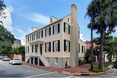 326 E Bryan Street, Savannah, GA 31401 - Photo 3