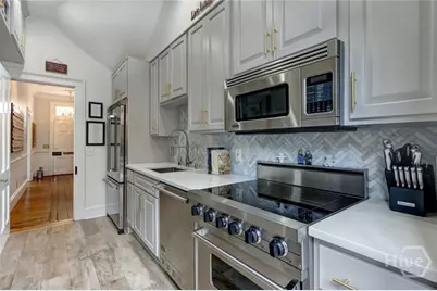 326 E Bryan Street, Savannah, GA 31401 - Photo 21