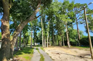 8621 Ferguson Ave, Savannah, GA 31406 - Photo 11