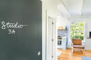 1 E Gordon St, Savannah, GA 31401 - Photo 5