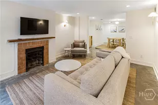1 E Gordon St, Savannah, GA 31401 - Photo 5