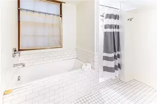 1 E Gordon St, Savannah, GA 31401 - Photo 27