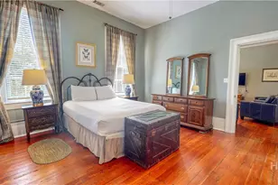 251 E Broad St, Savannah, GA 31401 - Photo 9
