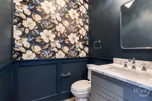 407 E Mc Donough St, Savannah, GA 31401 - Photo 13