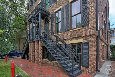 407 E McDonough Street, Savannah, GA 31401 - Photo 3