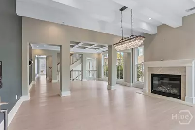 407 E McDonough Street, Savannah, GA 31401 - Photo 5