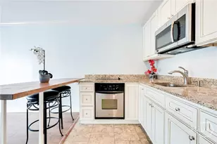 1217 Bay St, Tybee Island, GA 31328 - Photo 5