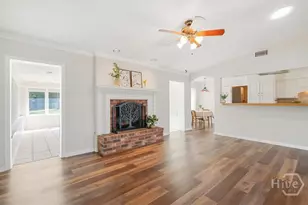 210 Pine Grove Dr, Savannah, GA 31419 - Photo 11