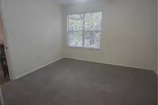 401 N Cromwell Rd, Savannah, GA 31410 - Photo 17