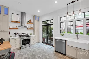 216 W Gaston St, Savannah, GA 31401 - Photo 25
