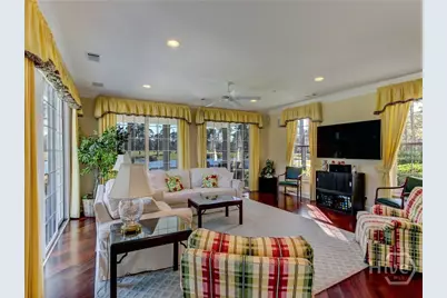 10 Pineside Lane, Savannah, GA 31411 - Photo 9