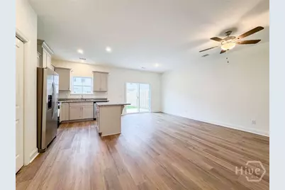 70 Beaumont Drive, Hinesville, GA 31313 - Photo 5