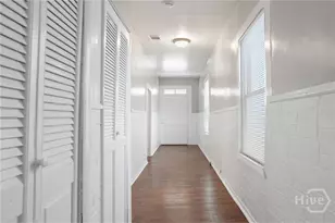 1023 W 37th St, Savannah, GA 31415 - Photo 7