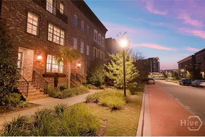 453 Port Street, Savannah, GA 31401 - Photo 1