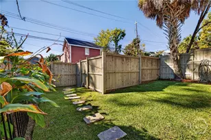 513 E Henry St, Savannah, GA 31401 - Photo 23