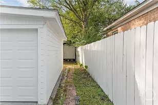 1117 W 41st St, Savannah, GA 31415 - Photo 31
