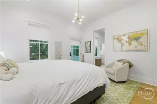 110 E 38th St, Savannah, GA 31401 - Photo 33