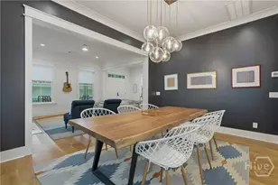110 E 38th St, Savannah, GA 31401 - Photo 17