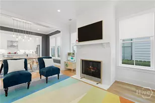 110 E 38th St, Savannah, GA 31401 - Photo 13