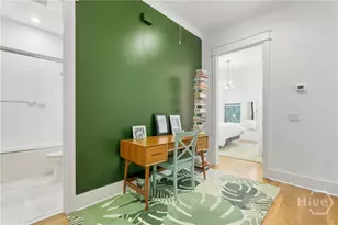 110 E 38th St, Savannah, GA 31401 - Photo 29