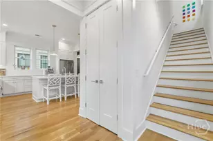 110 E 38th St, Savannah, GA 31401 - Photo 27