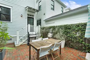 110 E 38th St, Savannah, GA 31401 - Photo 51