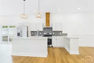 101 W 51st St, Savannah, GA 31405 - Photo 15