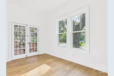 101 W 51st Street, Savannah, GA 31405 - Photo 11