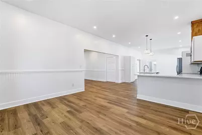 101 W 51st Street, Savannah, GA 31405 - Photo 19