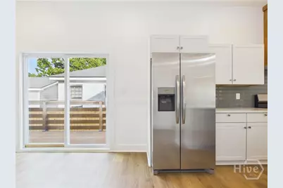 101 W 51st Street, Savannah, GA 31405 - Photo 19