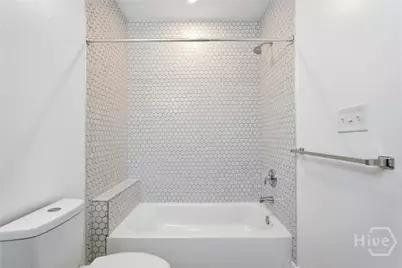 101 W 51st Street, Savannah, GA 31405 - Photo 33