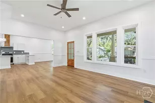 101 W 51st St, Savannah, GA 31405 - Photo 9