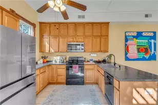 213 W Duffy St, Savannah, GA 31401 - Photo 17