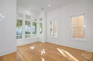 312 W 38th St, Savannah, GA 31401 - Photo 5