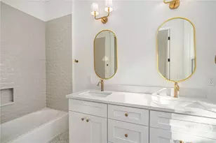 312 W 38th St, Savannah, GA 31401 - Photo 23