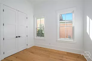 312 W 38th St, Savannah, GA 31401 - Photo 13
