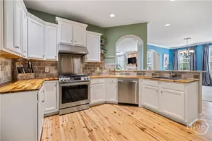 217 Bonaventure Rd, Thunderbolt, GA 31404 - Photo 19