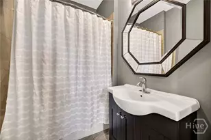 106 E Harris St, Savannah, GA 31401 - Photo 29