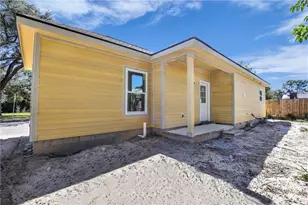 11 West St, Savannah, GA 31415 - Photo 5