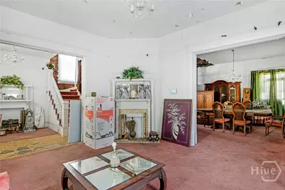 310 W 34th Street, Savannah, GA 31401 - Photo 5