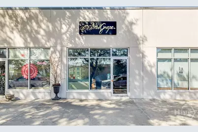 215 E Broad Street, Savannah, GA 31401 - Photo 1