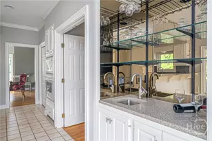 1 Bishopwood Ct, Savannah, GA 31411 - Photo 9