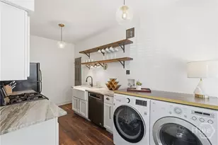 17 E 37th St, Savannah, GA 31401 - Photo 5