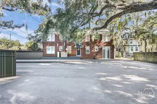 17 E 37th St, Savannah, GA 31401 - Photo 19