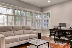 137 E 51st St, Savannah, GA 31405 - Photo 21
